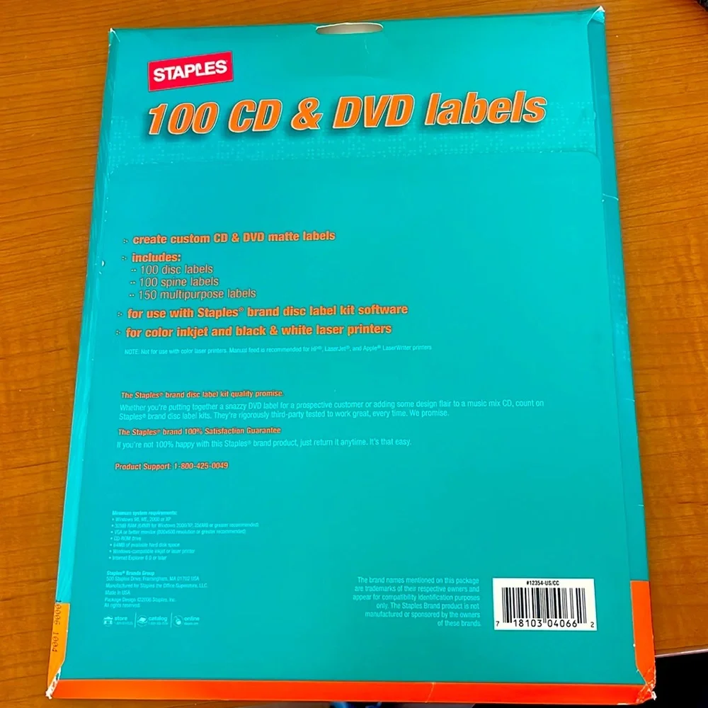 Staples 100 CD & DVD labels